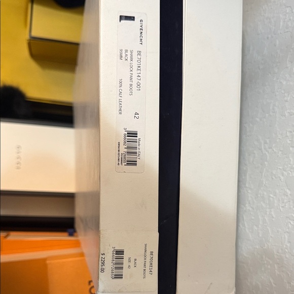 Givenchy Shark Boots Black - Picture 7 of 7